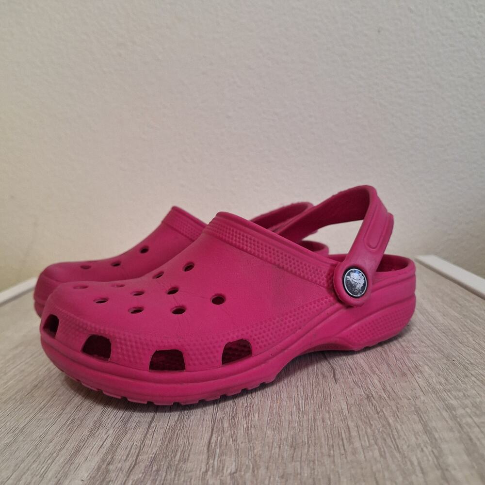 Crocs childrens 2 pink classic clog slip ons